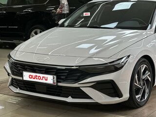 2023 Hyundai Elantra VII (CN7) Рестайлинг, белый, 2050000 рублей, вид 3
