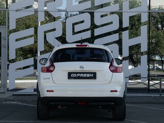 2013 Nissan Juke I, белый, 915000 рублей, вид 4