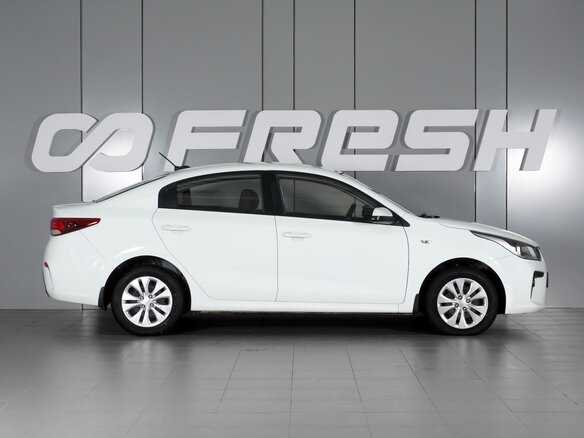 2018 Kia Rio IV, белый, 1340000 рублей - вид 4