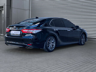 2023 Toyota Camry VIII (XV70) Рестайлинг, чёрный, 3350000 рублей, вид 5