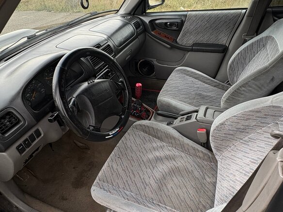 1998 Subaru Forester I, чёрный - вид 11