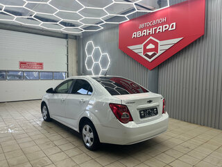 2012 Chevrolet Aveo II, белый, 525000 рублей, вид 5