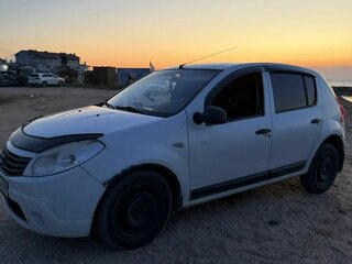 2011 Renault Sandero I, белый, 295000 рублей, вид 3