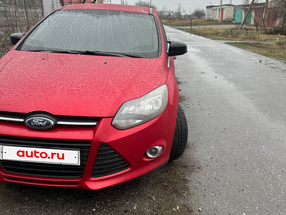 2011 Ford Focus III, красный, 600000 рублей - вид 16