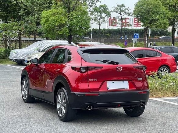 2021 Mazda CX-30 I, красный, 1477777 рублей - вид 3