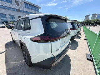 2026 Toyota RAV4 VI (XA60), белый, 4399111 рублей, вид 5