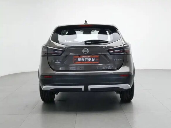 2025 Nissan Qashqai III Рестайлинг, серый, 2085809 рублей - вид 2
