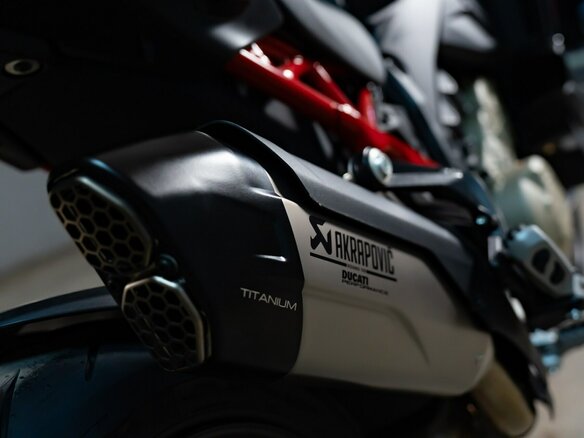 2026 Ducati Multistrada V4, красный, 3690000 рублей - вид 13