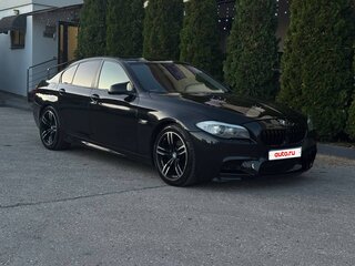 2013 BMW 5 серии 520i VI (F10/F11/F07), чёрный, 1320000 рублей, вид 1