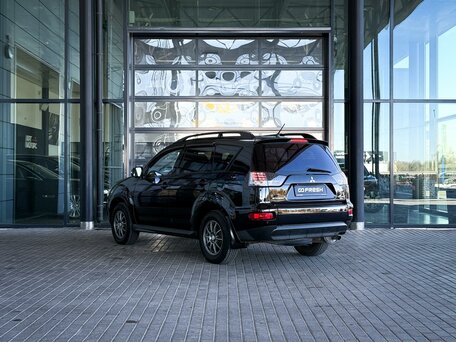 2011 Mitsubishi Outlander II Рестайлинг, чёрный, 999999 рублей, вид 5