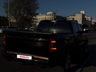 2023 Ram 1500 Crew Cab V, чёрный, 7800000 рублей, вид 3
