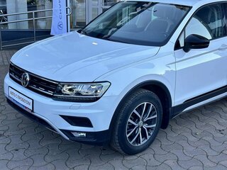 2019 Volkswagen Tiguan II, белый, 2328000 рублей, вид 2
