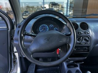 2013 Daewoo Matiz I Рестайлинг, серебристый, 240000 рублей, вид 3