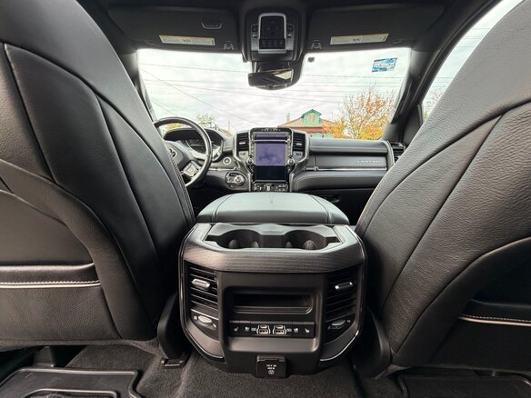 2022 Ram 1500 Crew Cab V, чёрный, 7950000 рублей - вид 7