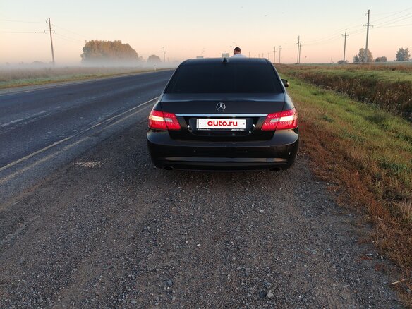 2011 Mercedes-Benz E-Класс 200 5G-Tronic IV (W212, S212, C207), чёрный, 1450000 рублей - вид 4