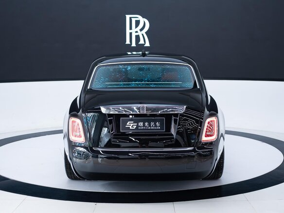 2023 Rolls-Royce Phantom Extended VIII Рестайлинг (Series II), чёрный, 48000000 рублей - вид 5