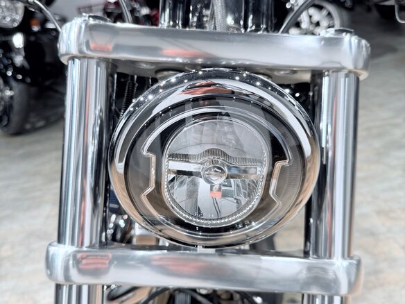2011 Harley-Davidson Fat Bob, чёрный, 1099000 рублей - вид 20