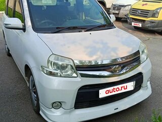 2013 Toyota Sienta I Рестайлинг 2, белый, 970000 рублей, вид 1