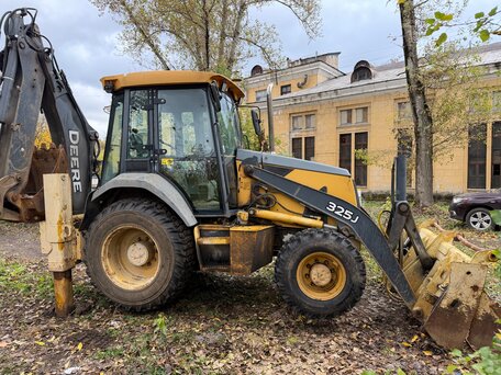 2011 John Deere 325J, 2450000 рублей, вид 4