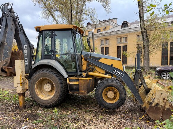 2011 John Deere 325J, 2450000 рублей - вид 3