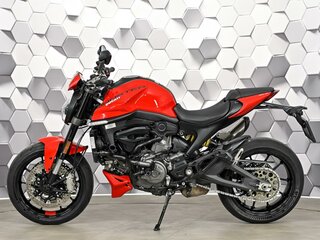2023 Ducati Monster 937, красный, 877000 рублей, вид 4