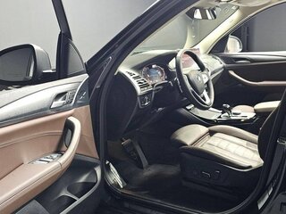 2024 BMW X3 20i xDrive III (G01) Рестайлинг, чёрный, 5850290 рублей, вид 3