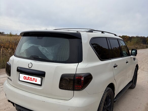2012 Nissan Patrol VI (Y62), белый - вид 5