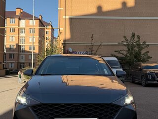 2020 Hyundai Solaris II Рестайлинг, серый, 1550000 рублей, вид 2