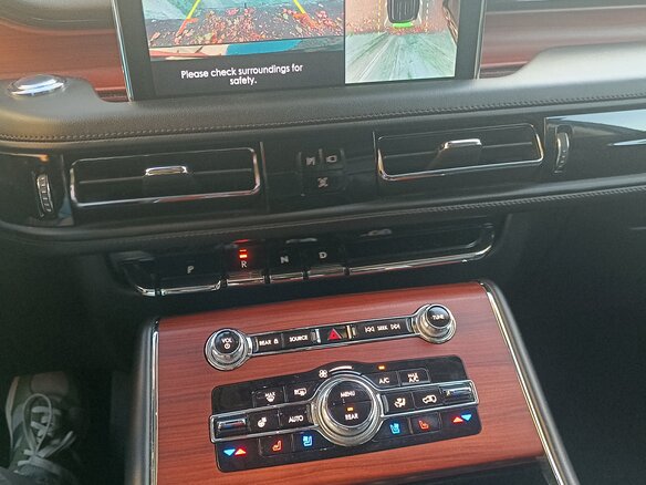 2021 Lincoln Aviator II, чёрный, 5500000 рублей - вид 14
