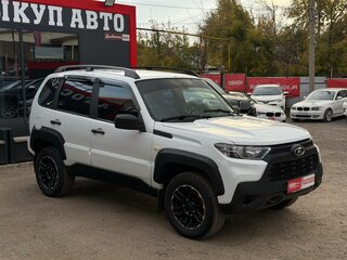 2023 Lada (ВАЗ) Niva Travel I, белый, 849000 рублей, вид 2