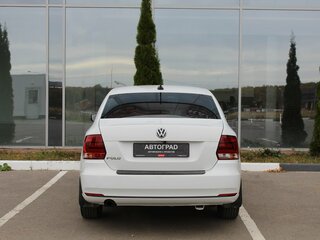 2017 Volkswagen Polo V Рестайлинг, белый, 1030000 рублей, вид 5