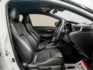 2021 Toyota Corolla Sport XII (E210), белый, 1810000 рублей, вид 4