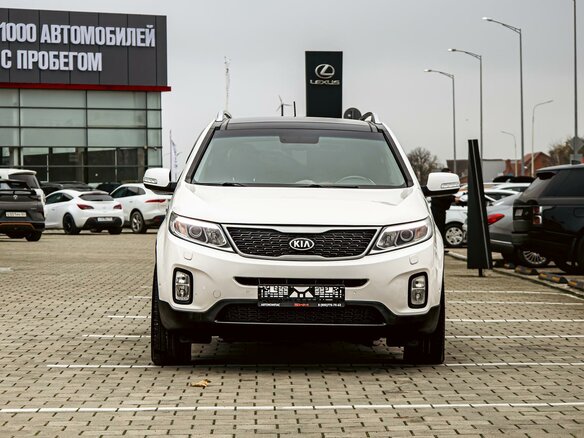 2019 Kia Sorento II Рестайлинг, белый - вид 1