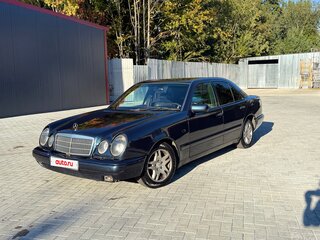 1997 Mercedes-Benz E-Класс 230 II (W210, S210), синий, 180000 рублей, вид 1