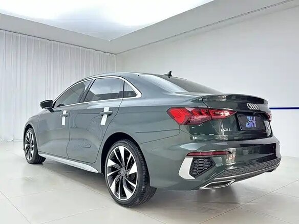 2022 Audi A3 35 TFSI Long IV (8Y), серый, 2260000 рублей - вид 5