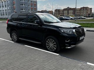 2018 Toyota Land Cruiser Prado 150 Series Рестайлинг 2, чёрный, 5475000 рублей, вид 3