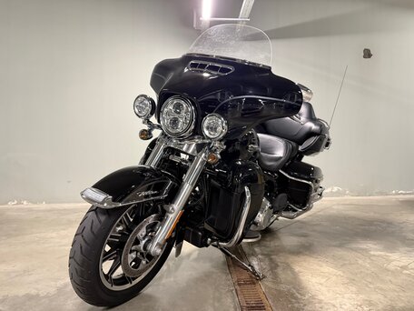 2013 Harley-Davidson Electra Glide, чёрный, 1600000 рублей, вид 4