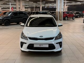 2018 Kia Rio IV, белый, 999000 рублей, вид 2