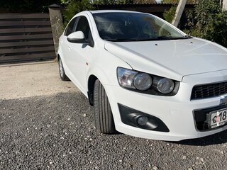 2014 Chevrolet Aveo II, белый, 1100000 рублей, вид 1