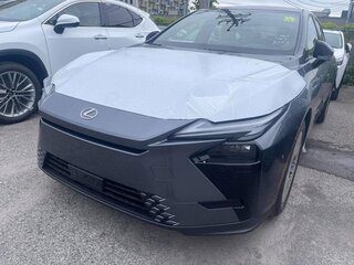 2026 Lexus ES 350h VIII, серебристый, 9900000 рублей, вид 2