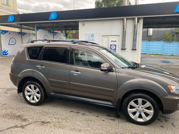 2011 Mitsubishi Outlander II Рестайлинг, коричневый - вид 6