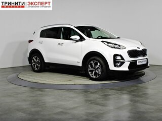 2018 Kia Sportage IV Рестайлинг, белый, 1863000 рублей, вид 3