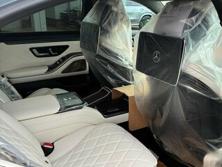 2026 Mercedes-Benz S-Класс 580 Long 4MATIC VII (W223) Рестайлинг, серебристый, 34934500 рублей, вид 3