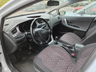2013 Kia Ceed II, белый, 699000 рублей, вид 5