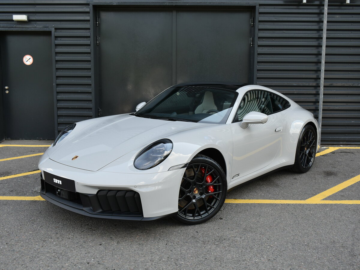 Открыть фотографии: Porsche 911 VIII (992) Рестайлинг