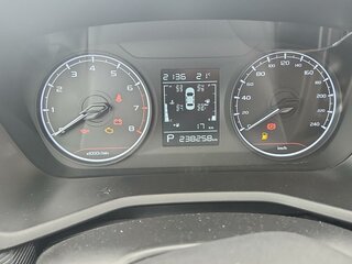 2023 Geely Emgrand II, белый, 1000000 рублей, вид 5
