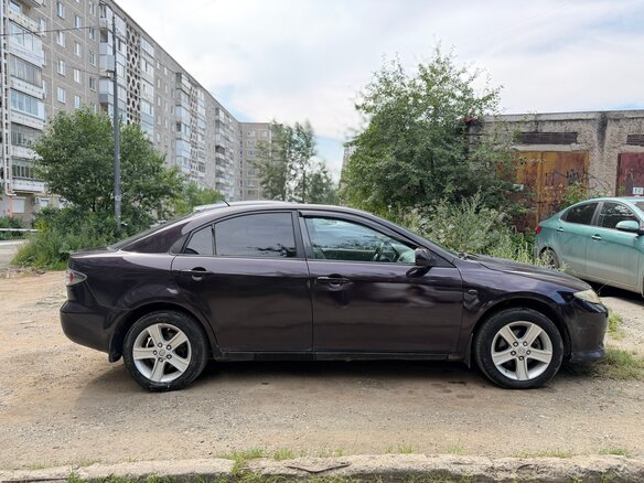 2005 Mazda 6 I (GG) Рестайлинг, красный, 430000 рублей - вид 3