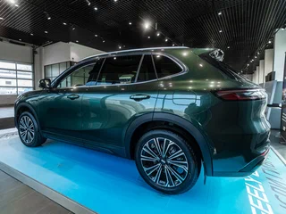2026 Geely EX5 Гибрид EM-R, зелёный, 3829990 рублей, вид 3