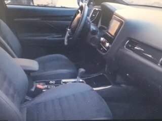 2020 Mitsubishi Outlander III Рестайлинг 3, чёрный, 2600000 рублей, вид 5