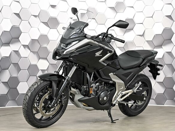 2026 Honda NC 750X, чёрный, 1499000 рублей - вид 1